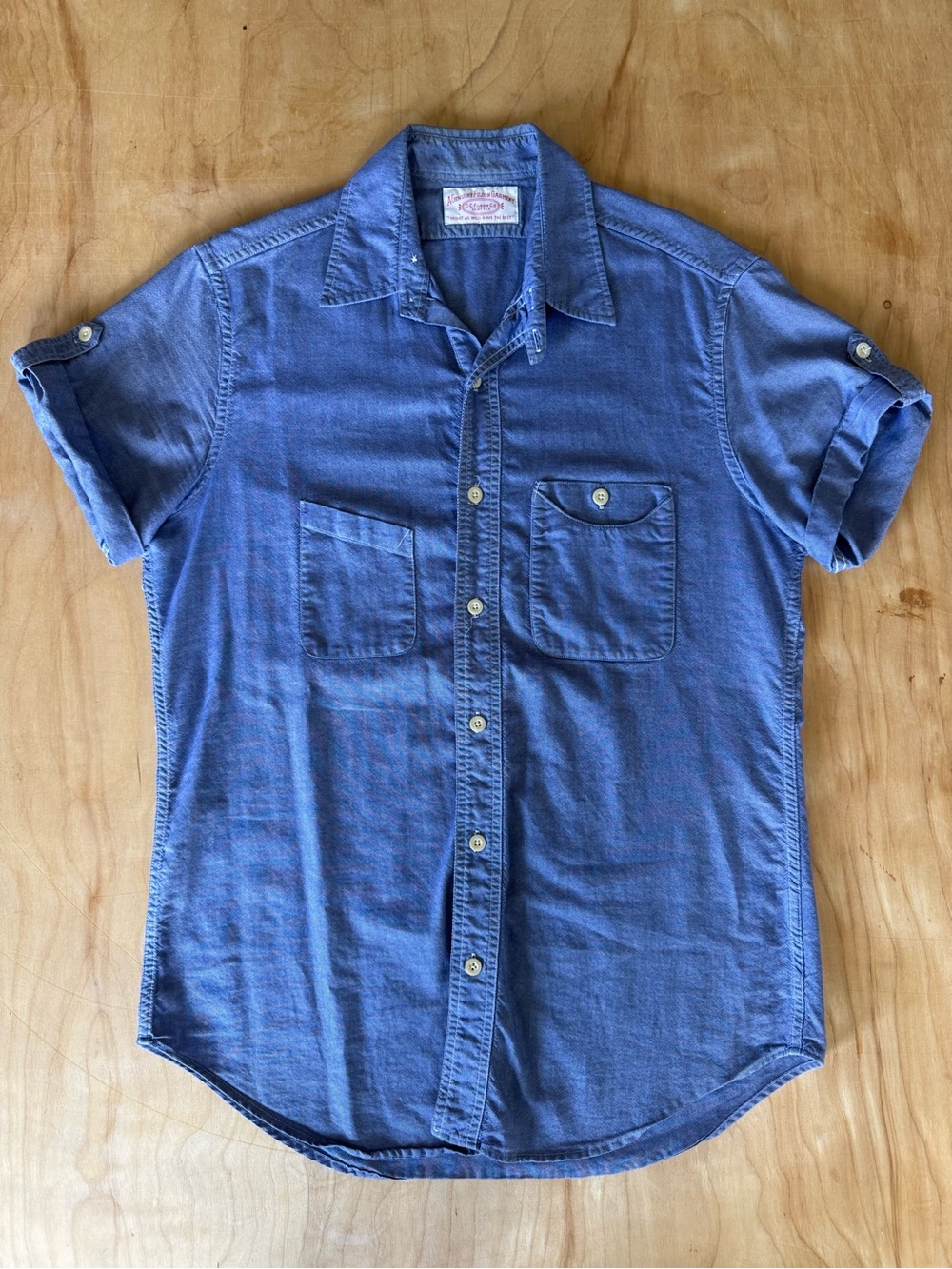 Filson Vintage Chambray Short-Sleeve Button-Down Shirt